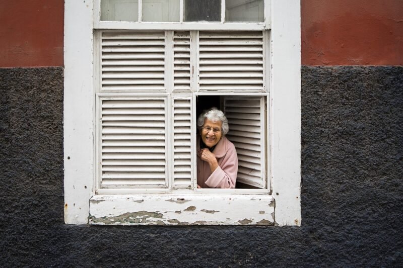 Recognizing Early Alzheimer’s Symptoms: A Comprehensive Guide